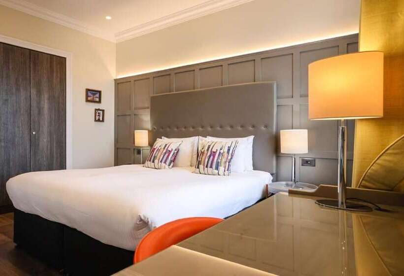 جناح مطلّ علي البحر, The Hermitage Hotel   Oceana Collection