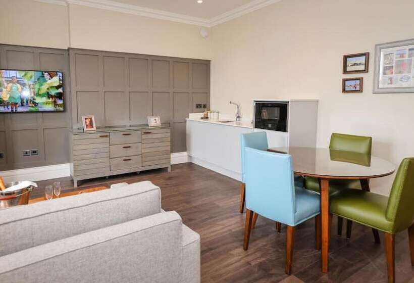 オーシャンビュースイート, The Hermitage Hotel   Oceana Collection