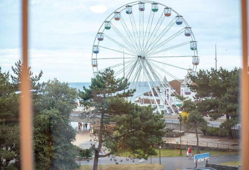 جناح مطلّ علي البحر, The Hermitage Hotel   Oceana Collection