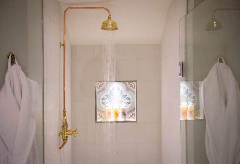 اتاق استاندارد, The Portobello