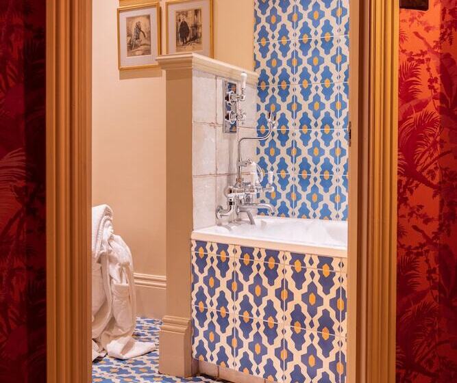 اتاق سوپریور, The Portobello