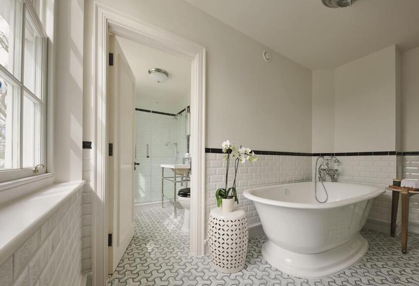 스위트, Monkey Island Estate Small Luxury Hotels Of The World