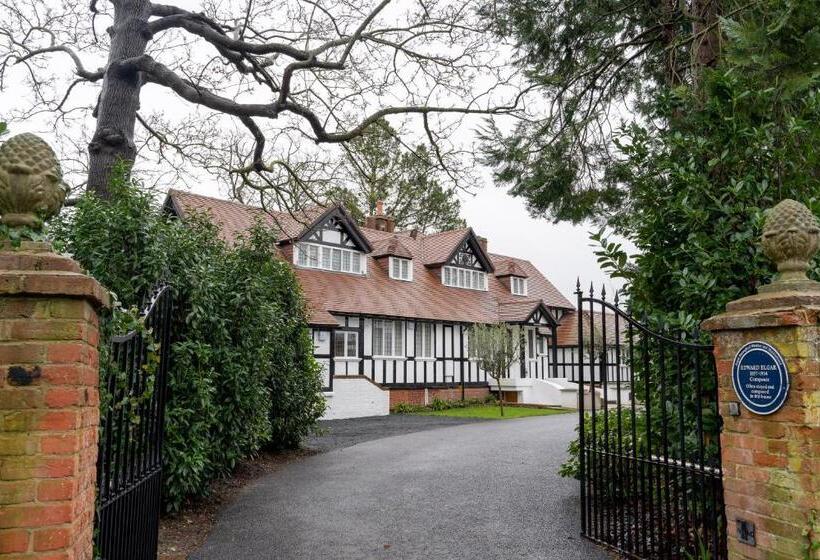 침실 4개 주택, Monkey Island Estate Small Luxury Hotels Of The World