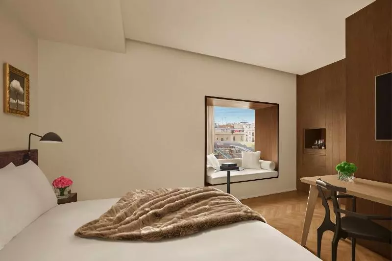 Superior-huone, Novotel Coventry