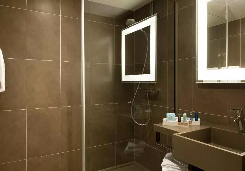 Standard-huone, Novotel Coventry