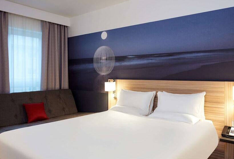 Номер Executive, Novotel London Stansted Airport