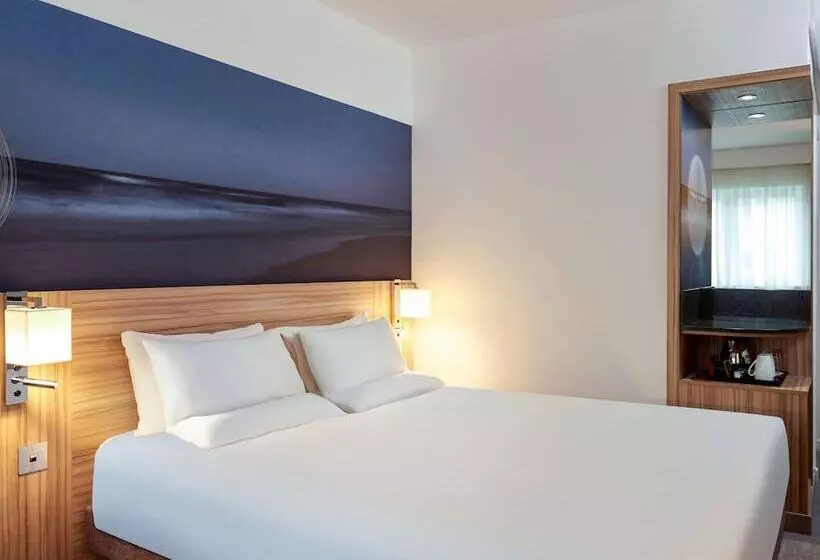 スーペリアールーム, Novotel London Stansted Airport