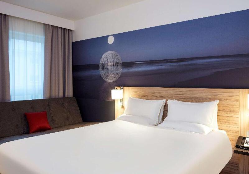 Номер Executive, Novotel London Stansted Airport