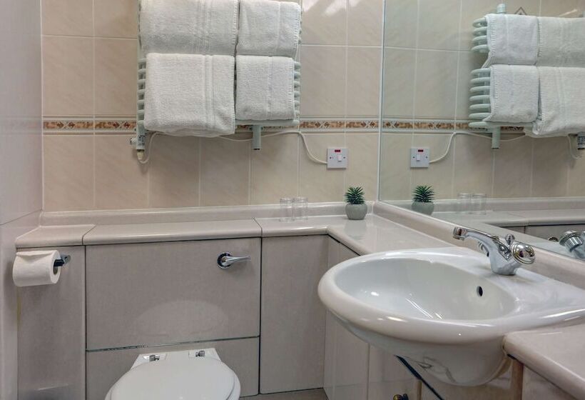 חדר משפחתי, Best Western Woodlands