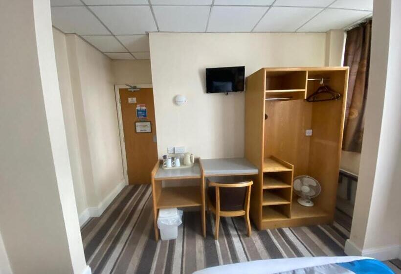 标准间, Cardiff Sandringham