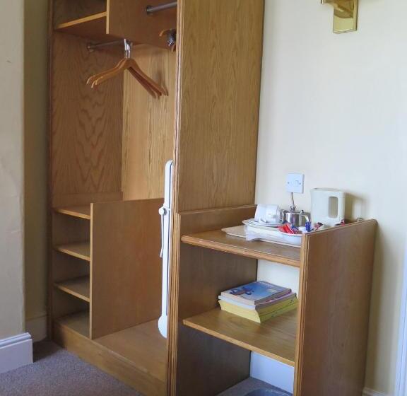 标准间, Cardiff Sandringham