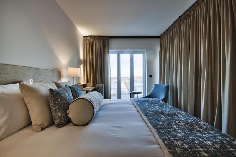 标准间, Cardiff Sandringham