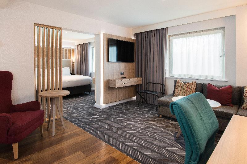 جناح, Holiday Inn London Shepperton, An Ihg