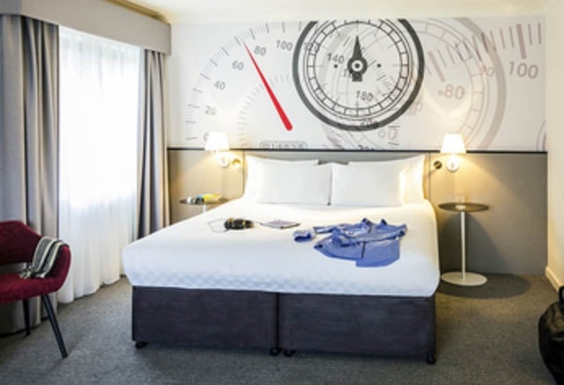 家庭间, Mercure Dartford Brands Hatch Hotel & Spa