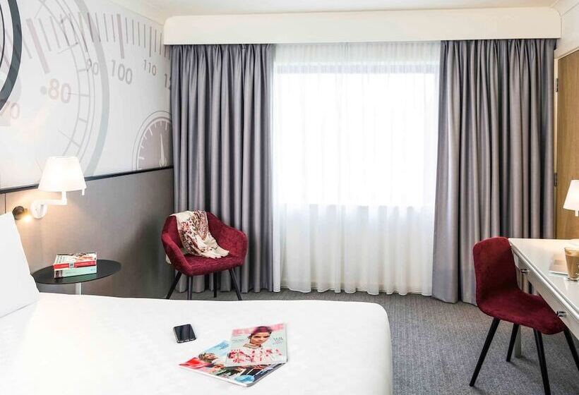 Семейный Номер, Mercure Dartford Brands Hatch Hotel & Spa
