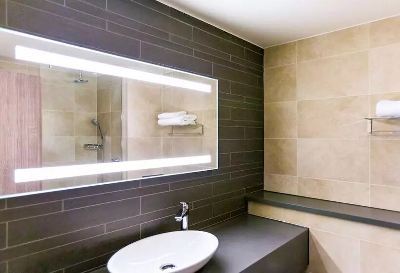 プレステージルーム, Mercure Dartford Brands Hatch Hotel & Spa