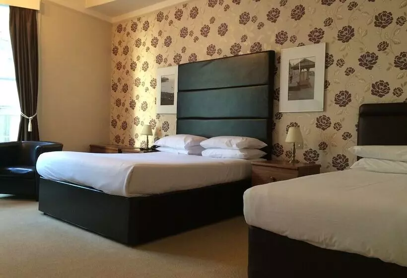 اتاق استاندارد سه نفره, Queens Hotel & Spa