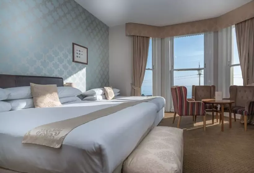 اتاق خانوادگی با چشم‌انداز دریا, Queens Hotel & Spa