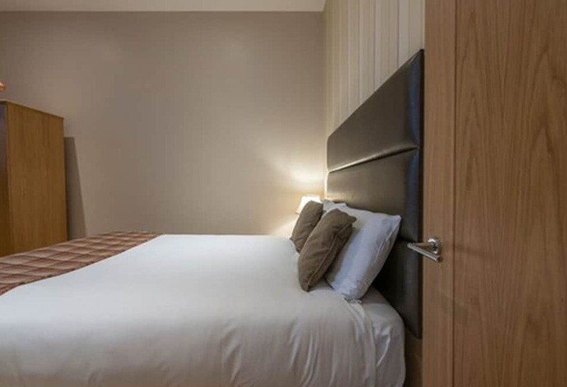 Quarto Estandar, Queens Hotel & Spa