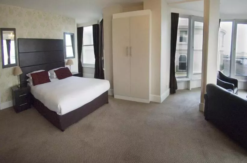 سوییت, Queens Hotel & Spa