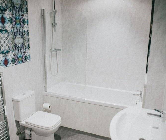 スタンダードルーム, Richmond Park