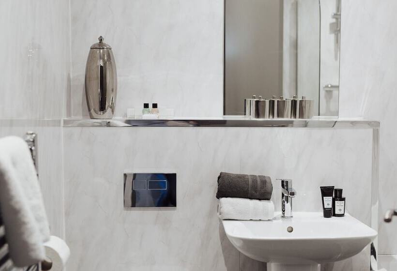 スタンダードルーム, Richmond Park