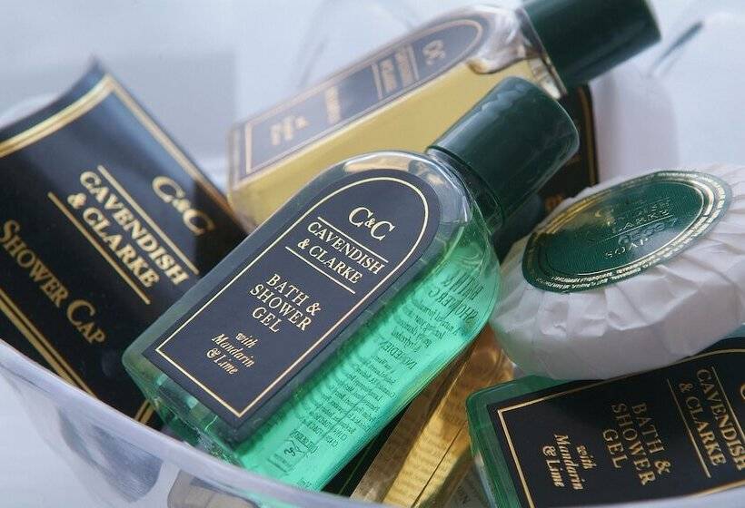 חדר סטנדרט, Saxonville