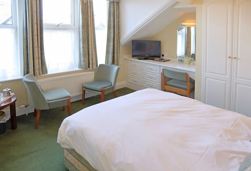 חדר סטנדרט, Saxonville