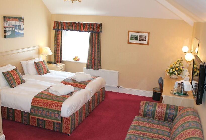 חדר דלוקס, Saxonville