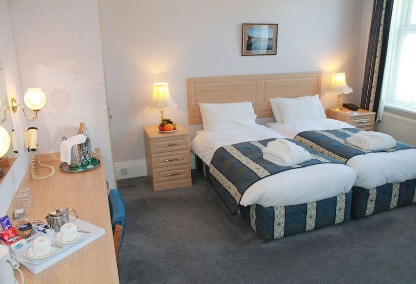 חדר דלוקס, Saxonville