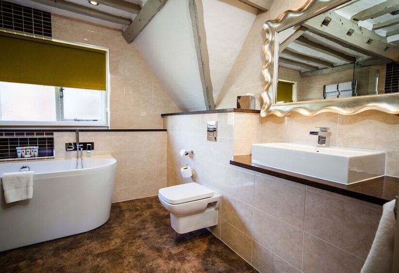 סוויטה, The Legacy Rose & Crown