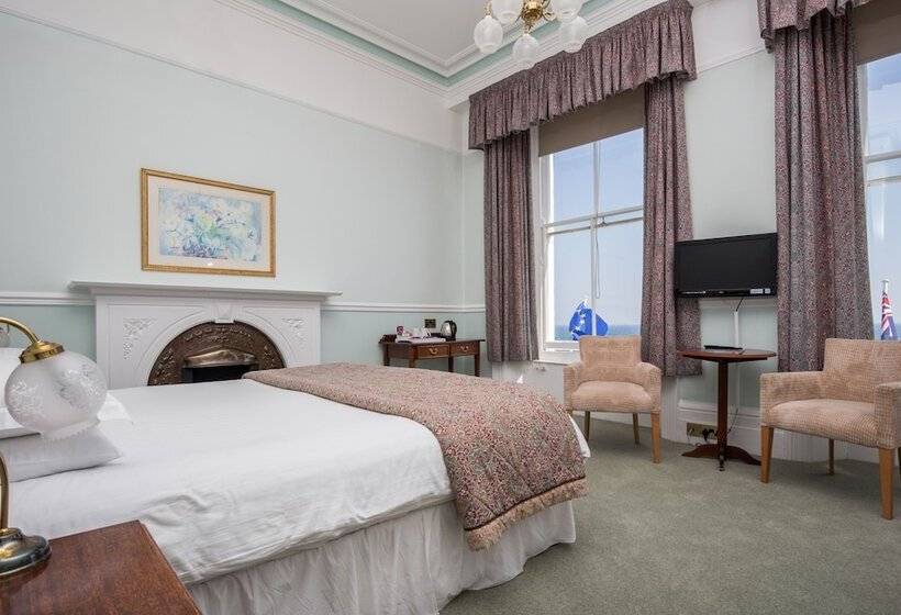 חדר סטנדרט נוף לים, The Queens