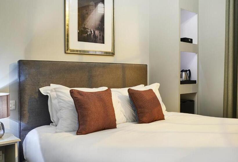 豪华房间, The Tophams