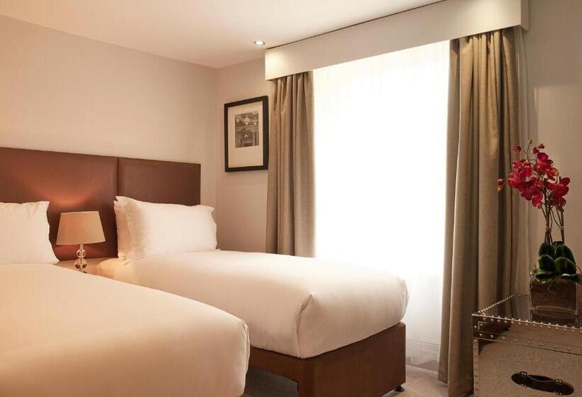 标准间, The Tophams