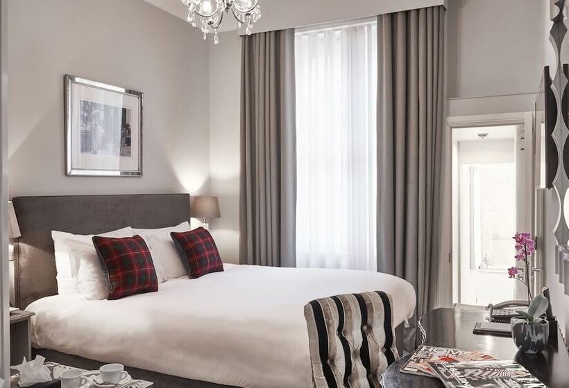 豪华房间, The Tophams