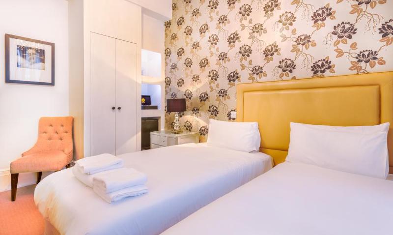 标准间, The Tophams