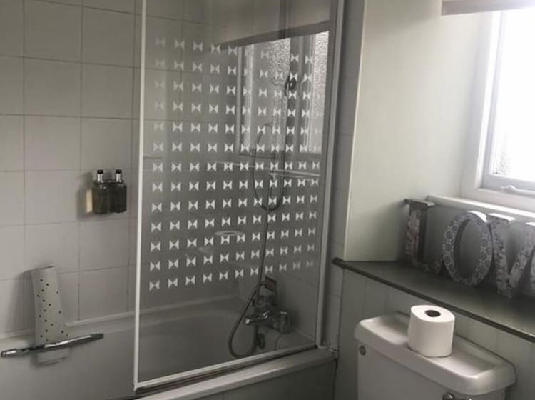 חדר קלאסי, White Hart