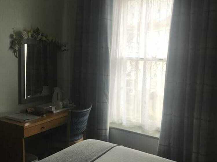 חדר קלאסי, White Hart