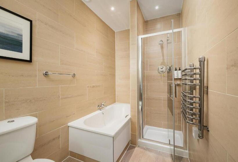 سوئیت با تخت بزرگ, Voco Edinburgh Royal Terrace, An Ihg