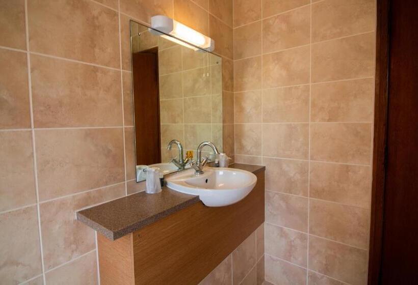 غرفة سوبيريور, Westone Manor