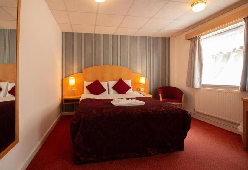 غرفة عائلية, Westone Manor