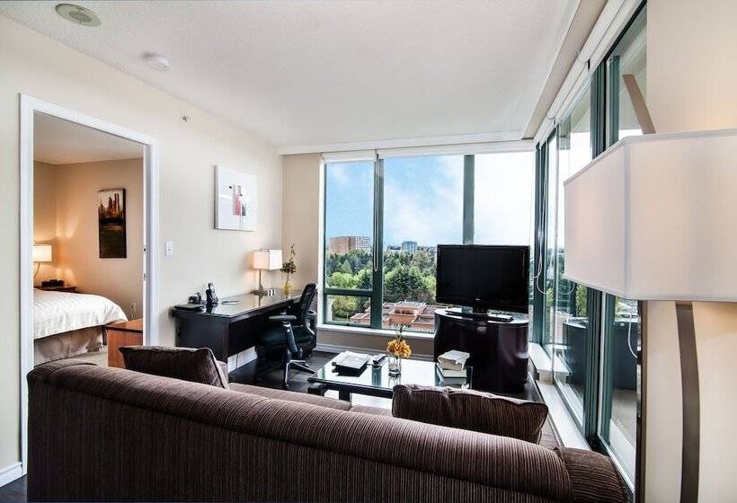 スイート, Executive Hotel Vancouver Airport