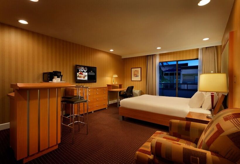 スタンダードルーム, Executive Hotel Vancouver Airport