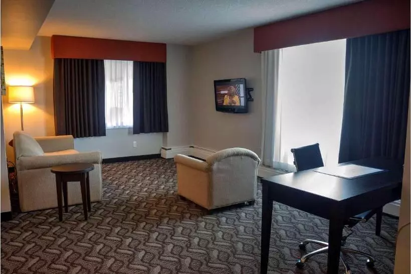 Sviitti King-vuode, Days Inn By Wyndham Airdrie