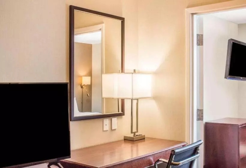Sviitti, Comfort Inn
