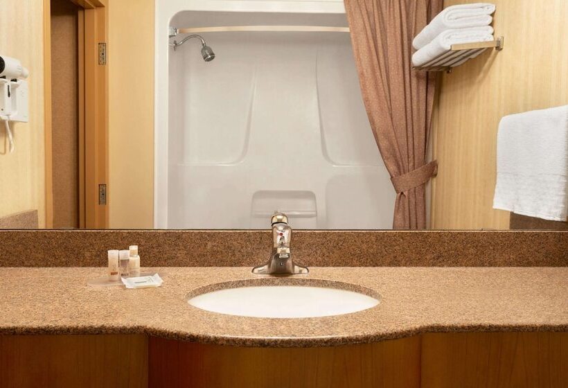 スイート, Days Inn By Wyndham Swift Current
