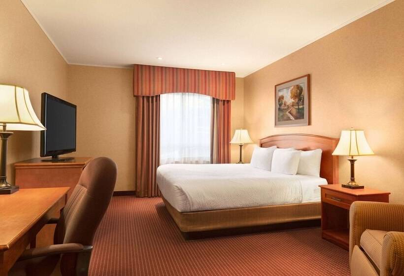 Superior Suite, Days Inn By Wyndham Swift Current