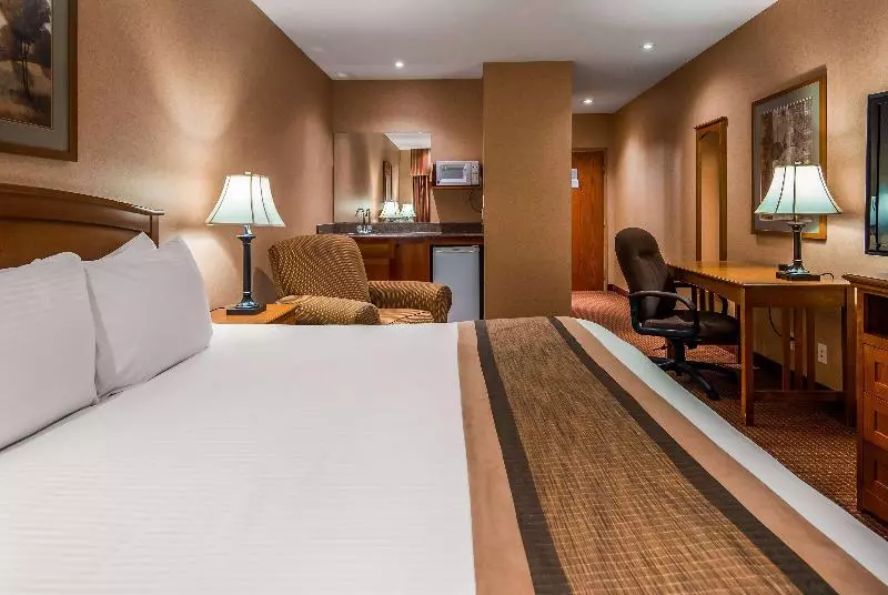 Deluxe-sviitti, Days Inn By Wyndham Swift Current