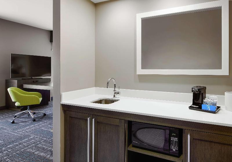 Superior Suite, Days Inn By Wyndham Swift Current