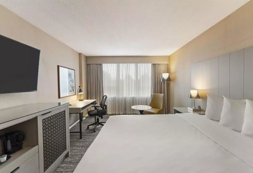 اتاق لوکس, Executive Hotel Vancouver Airport